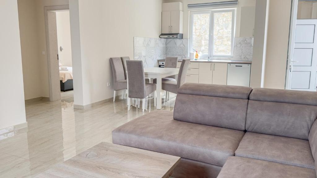 Apartments Seaview Estate Radovic - Two-Bedroom Apartment With Balcony And Sea View