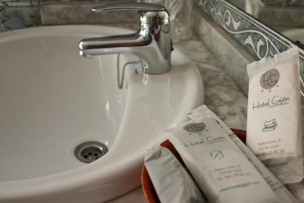 Hotel Gijon - 5