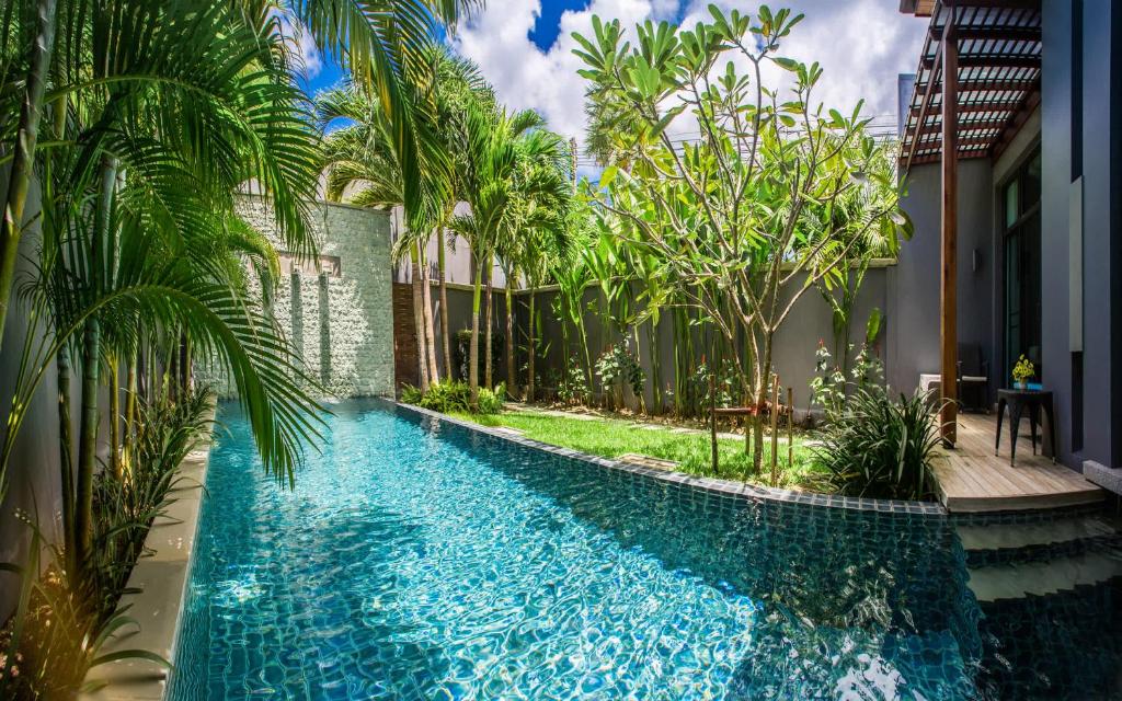 Bazén v ubytování VILLA EMERE | Private Pool | Onyx Villas by Tropiclook | Naiharn beach nebo v jeho okolí