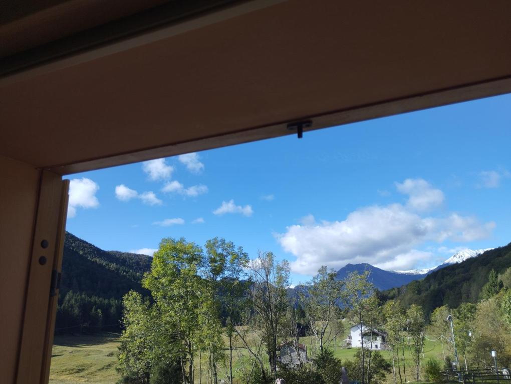 Nespecifikovaný výhled na hory nebo výhled na hory při pohledu z bed and breakfast
