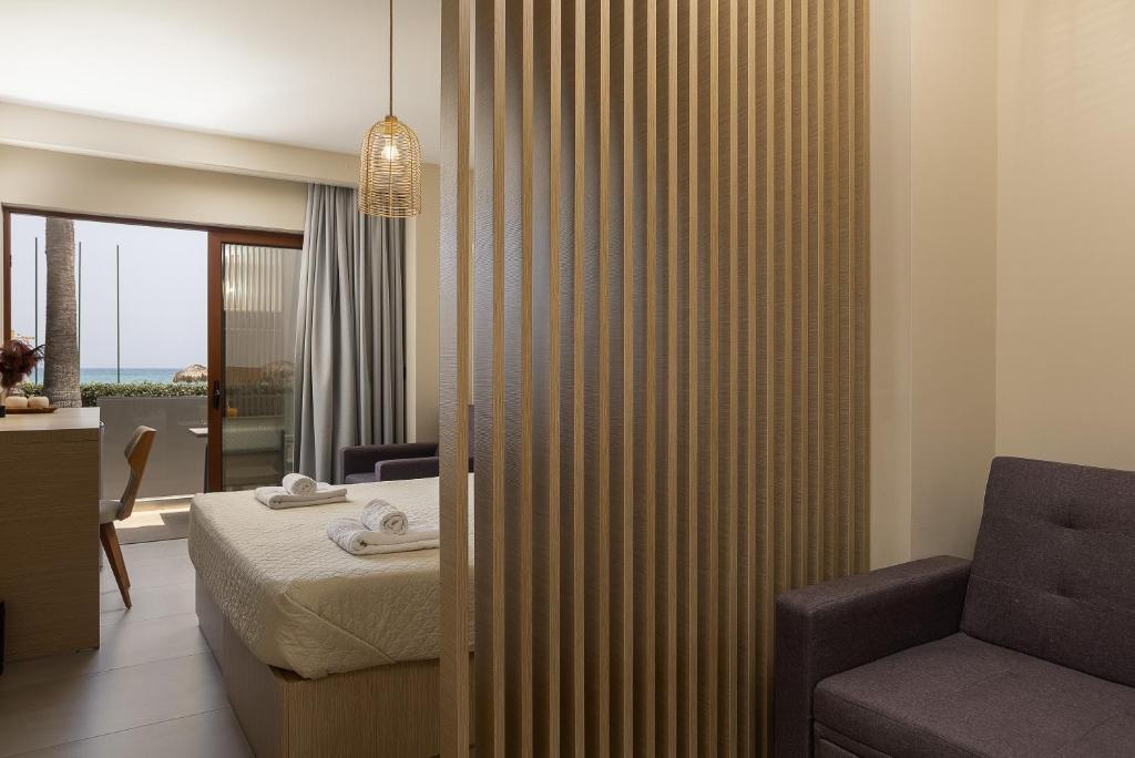 Posezení v ubytování La Palma Beachfront Suites