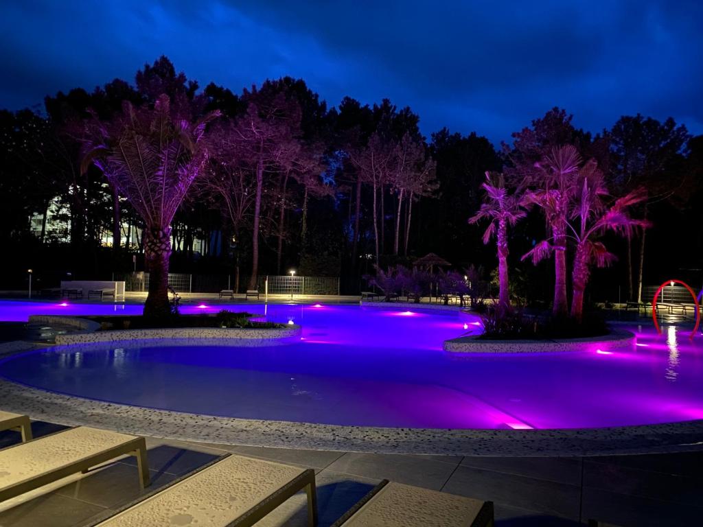 Bazén v ubytování Dune Prestige & Chalets nebo v jeho okolí