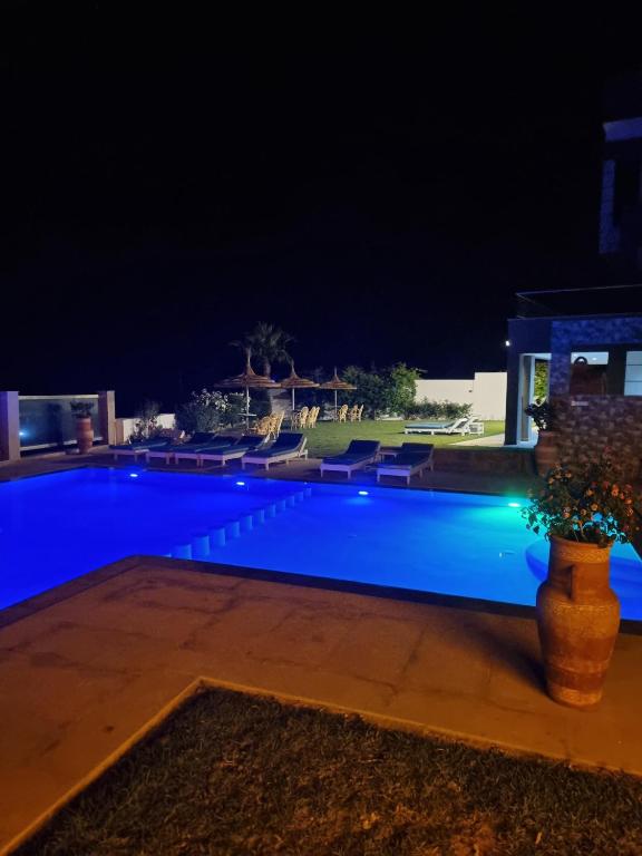 Bazén v ubytování Villa Le Pacha Assilah nebo v jeho okolí