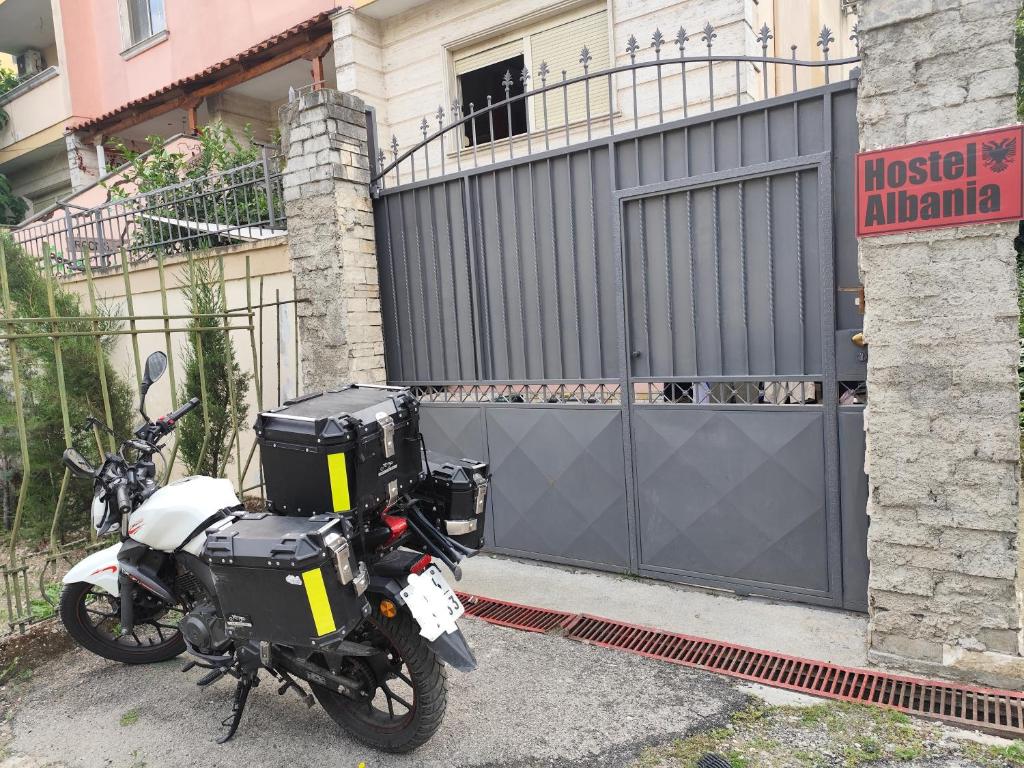 Fotografie z fotogalerie ubytování Hostel Albania Villa v destinaci Tirana