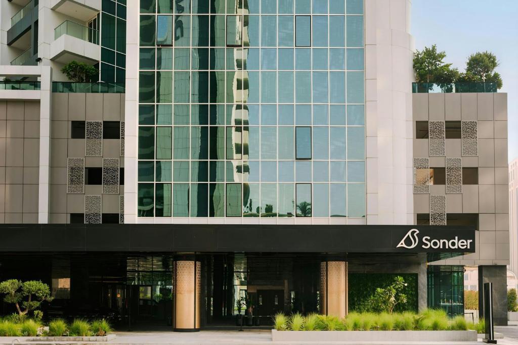 Budova, kde se aparthotel nachází