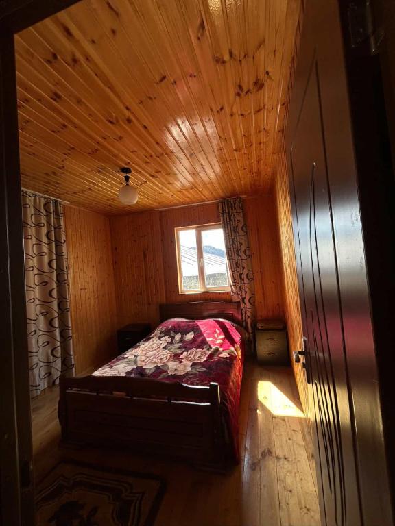 Postel nebo postele na pokoji v ubytování Bata GuesThouse