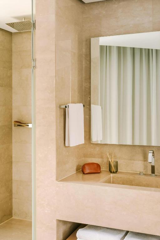 Sonder by Marriott Bonvoy JBR The Walk Apartments - Resim 43