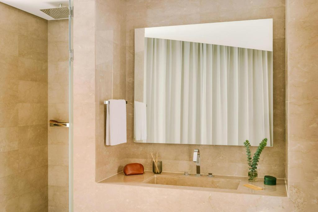Sonder by Marriott Bonvoy JBR The Walk Apartments - Resim 41