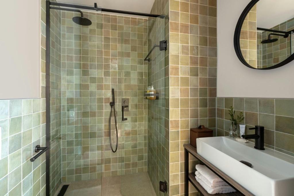 Middelland Hotel, Sonder by Marriott Bonvoy - Resim 34