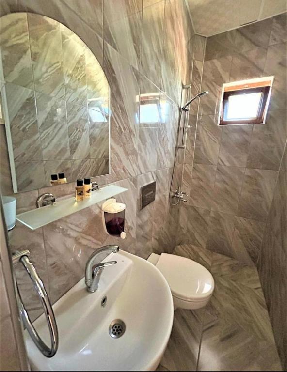 Koupelna v ubytování Gumus Hotel