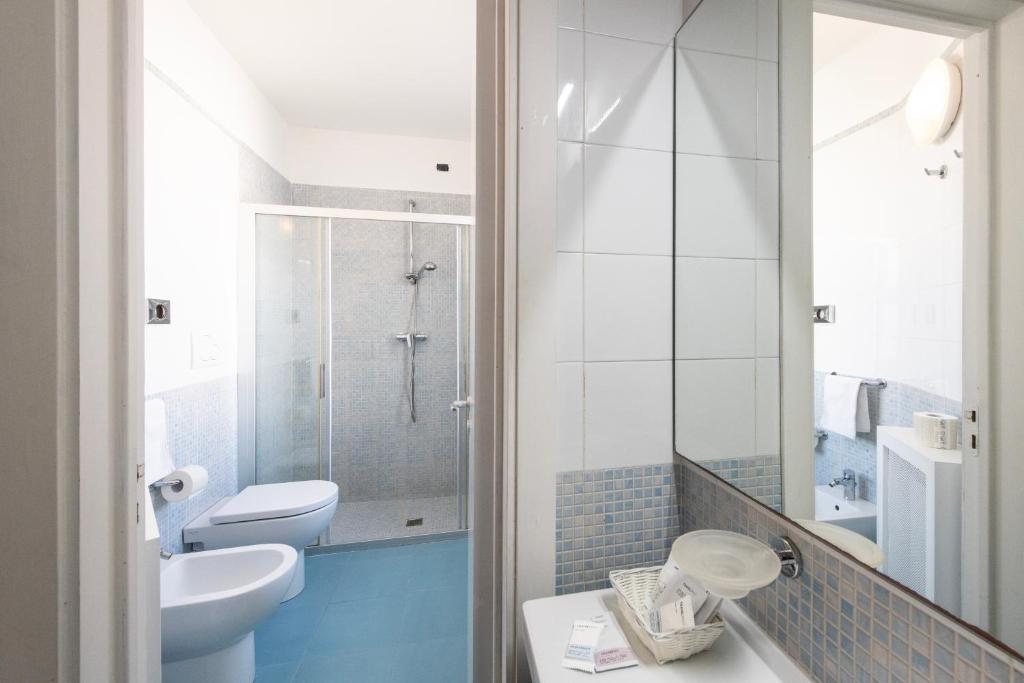 Koupelna v ubytování Hotel Albània