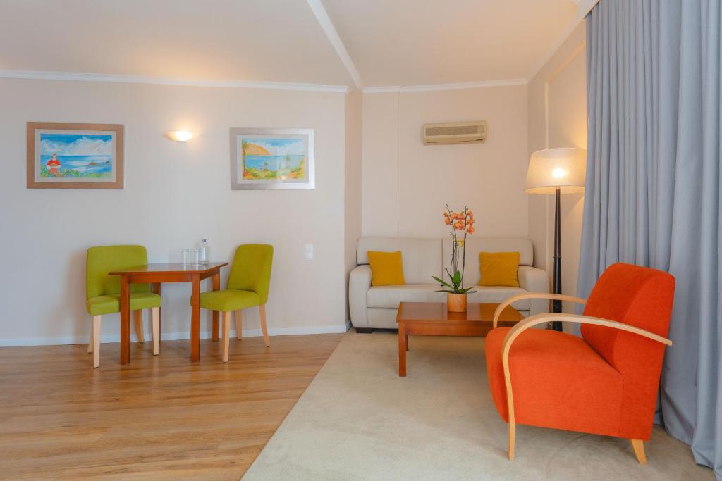 Posezení v ubytování Duas Torres Hotel