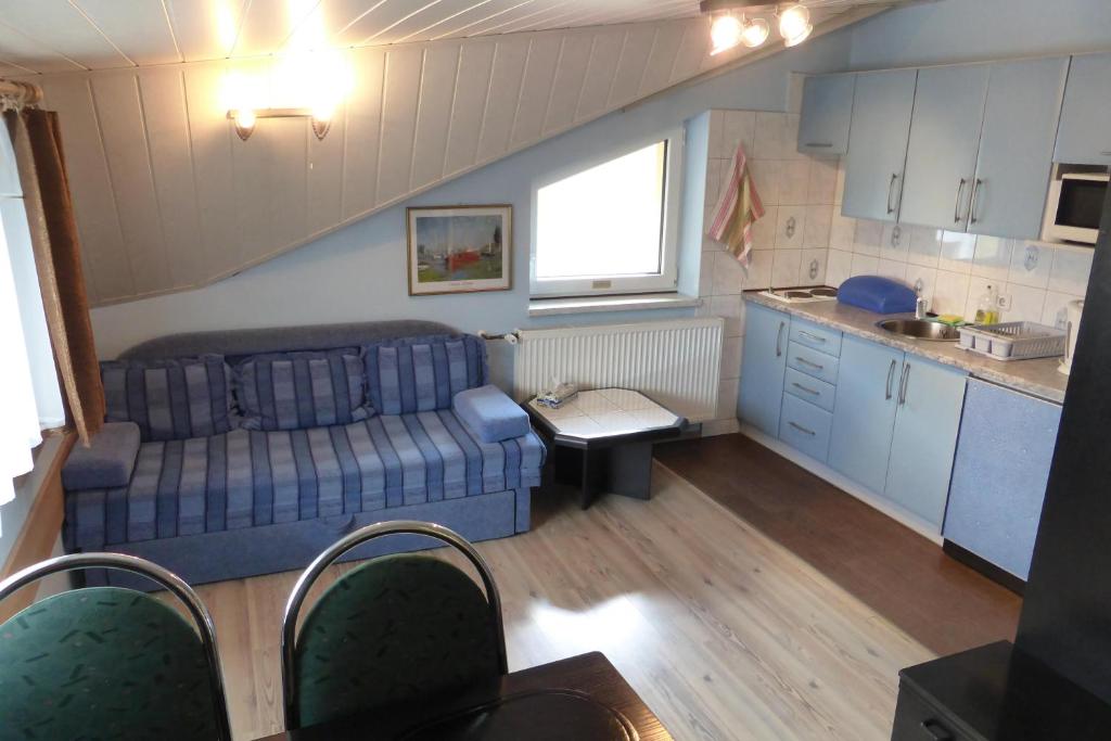 Willa pod piórem - 6