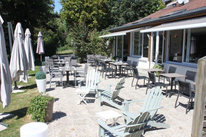 Zahrada ubytování LOGIS Hôtel & Restaurant - Le Manoir de Gavrelle