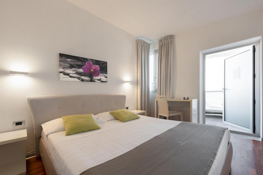 B&B White con Parcheggio Privato - 3