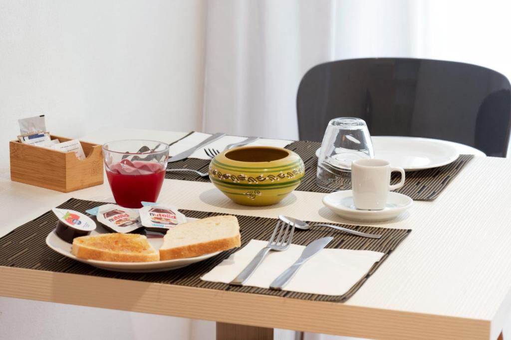 B&B White con Parcheggio Privato - 11