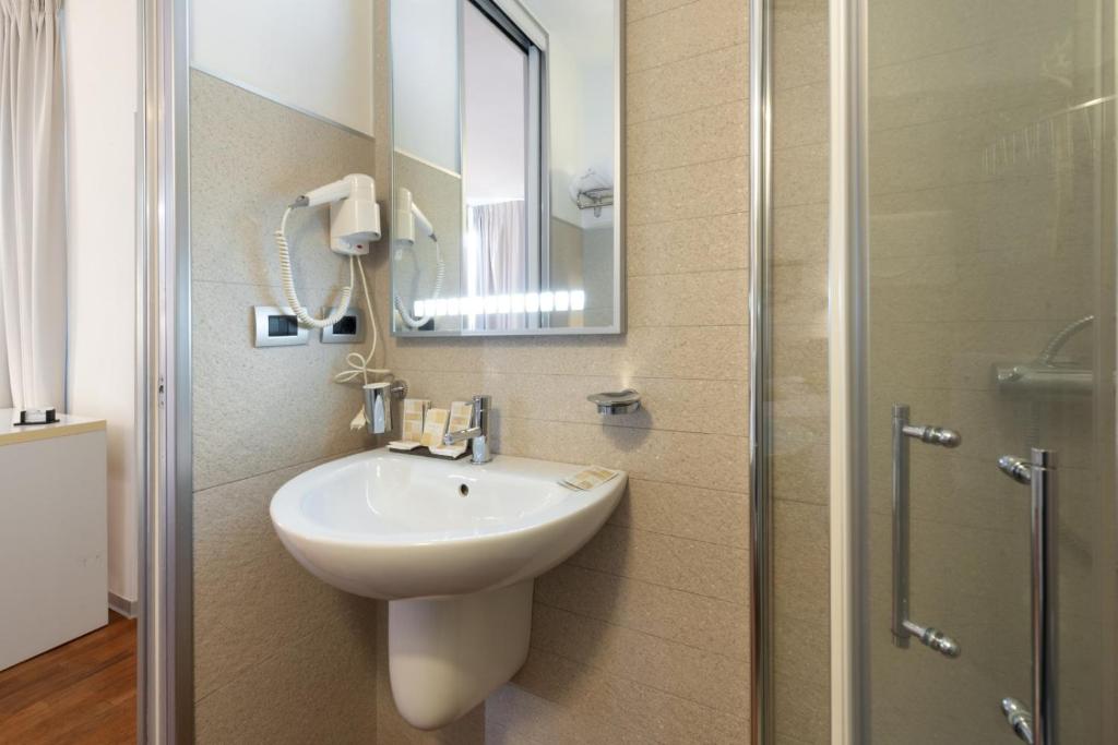 B&B White con Parcheggio Privato - 7