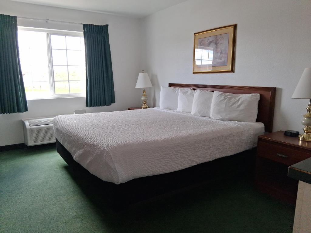 Fairbridge Inn and Suites - Miles City - Habitación King