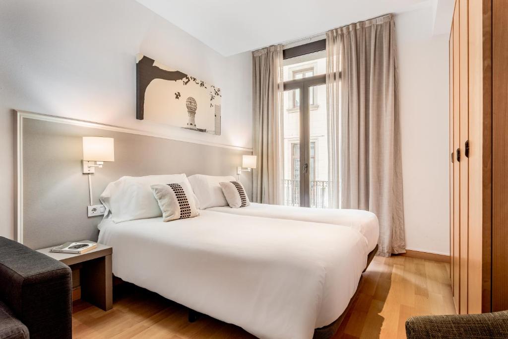 Aspasios Plaza Real Apartments