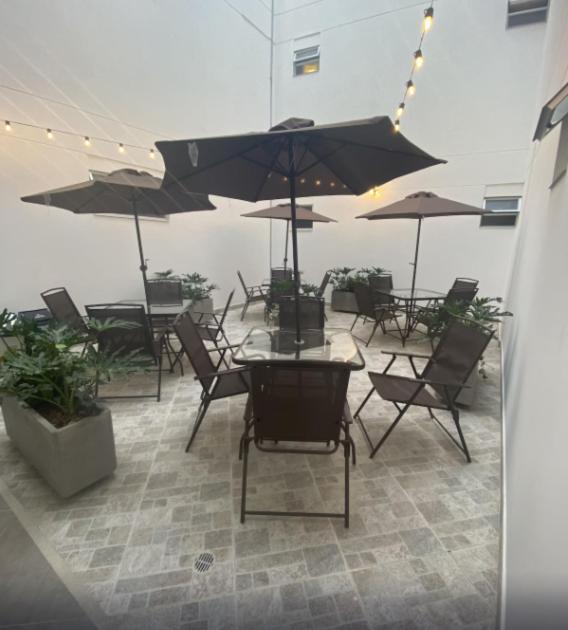 Patio nebo venkovní prostory v ubytování Hotel California Medellin