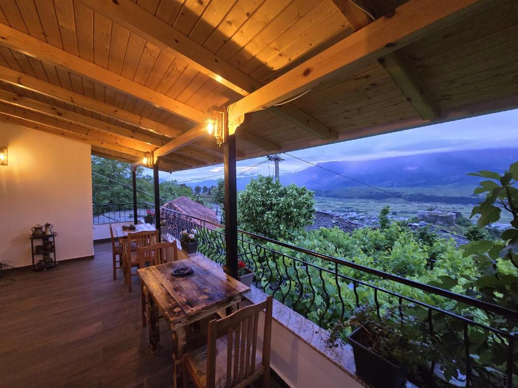 Guest house Loloçi