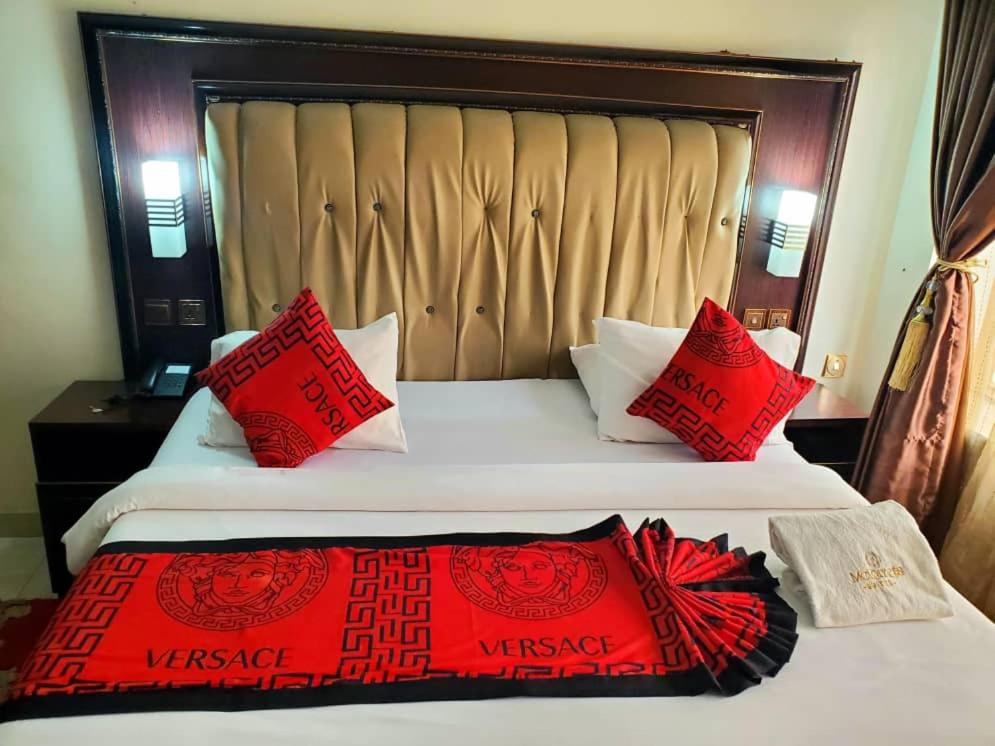 Fotografie z fotogalerie ubytování McLorrets Suites v Enugu