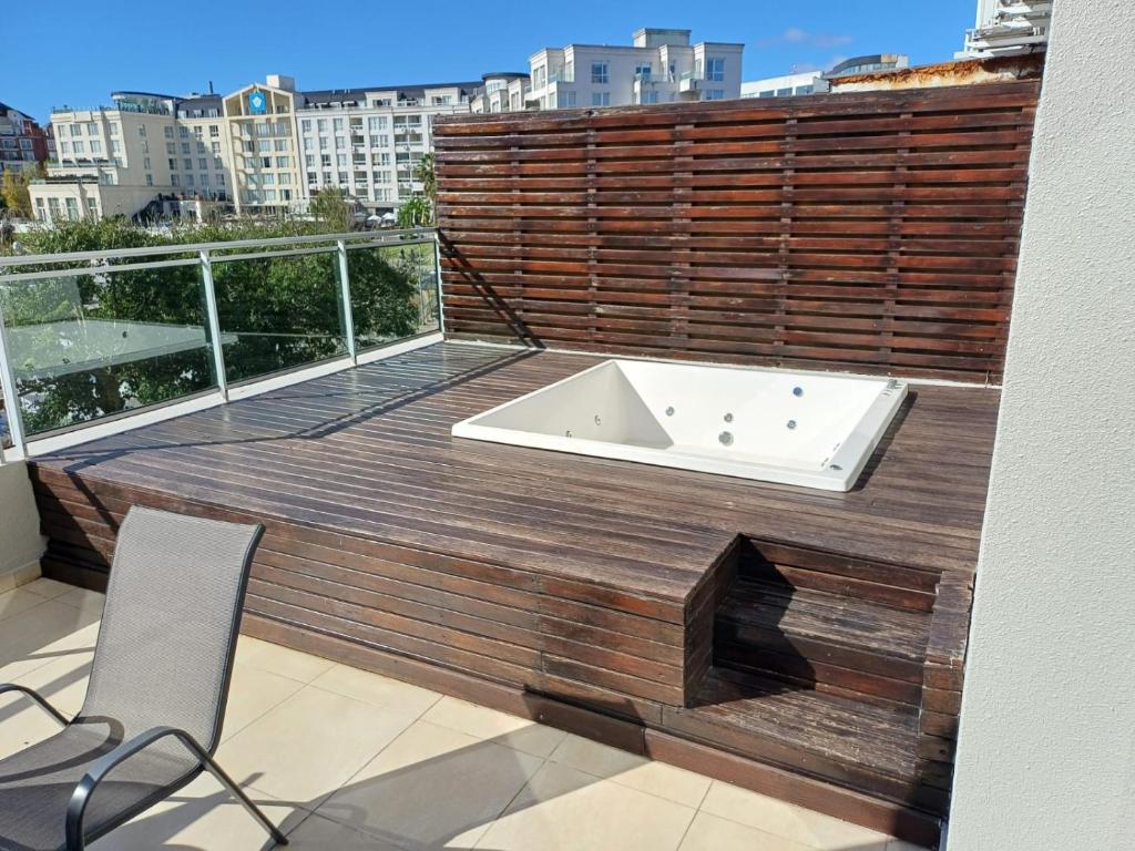 APART , DEPARTAMENTOS loft , bahia grande nordelta , BALCON JACUZZI Y vista a la bahia