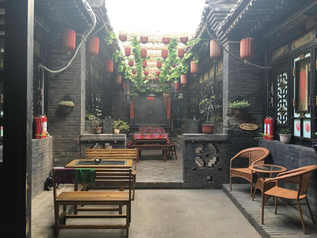 Posezení v ubytování Pingyao HongJingYuanGuesthouse