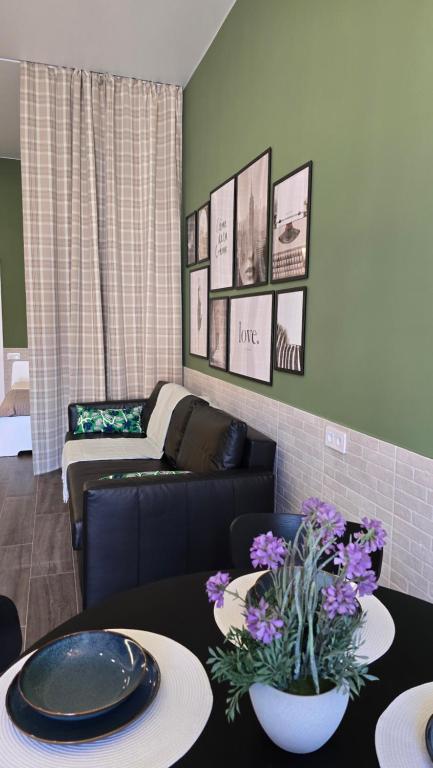 Arena Legacy Modern Suits - 8