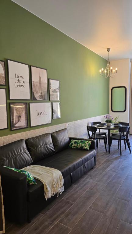 Arena Legacy Modern Suits - 9