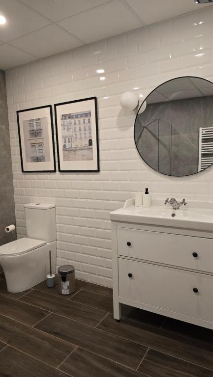 Arena Legacy Modern Suits - 15