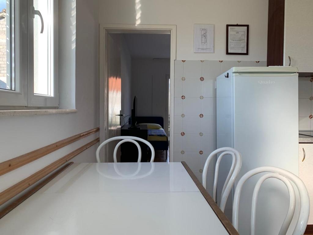 Kuchyňa alebo kuchynka v ubytovaní Marko Apartment