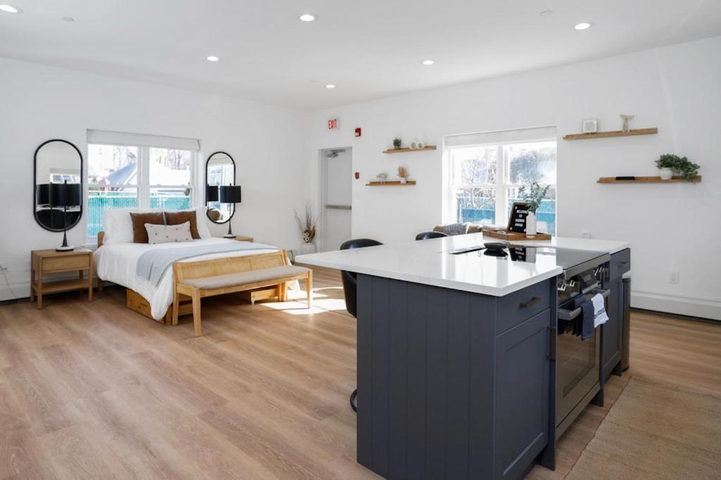 Η κουζίνα ή μικρή κουζίνα στο Chic Studio Close to Harbor Point