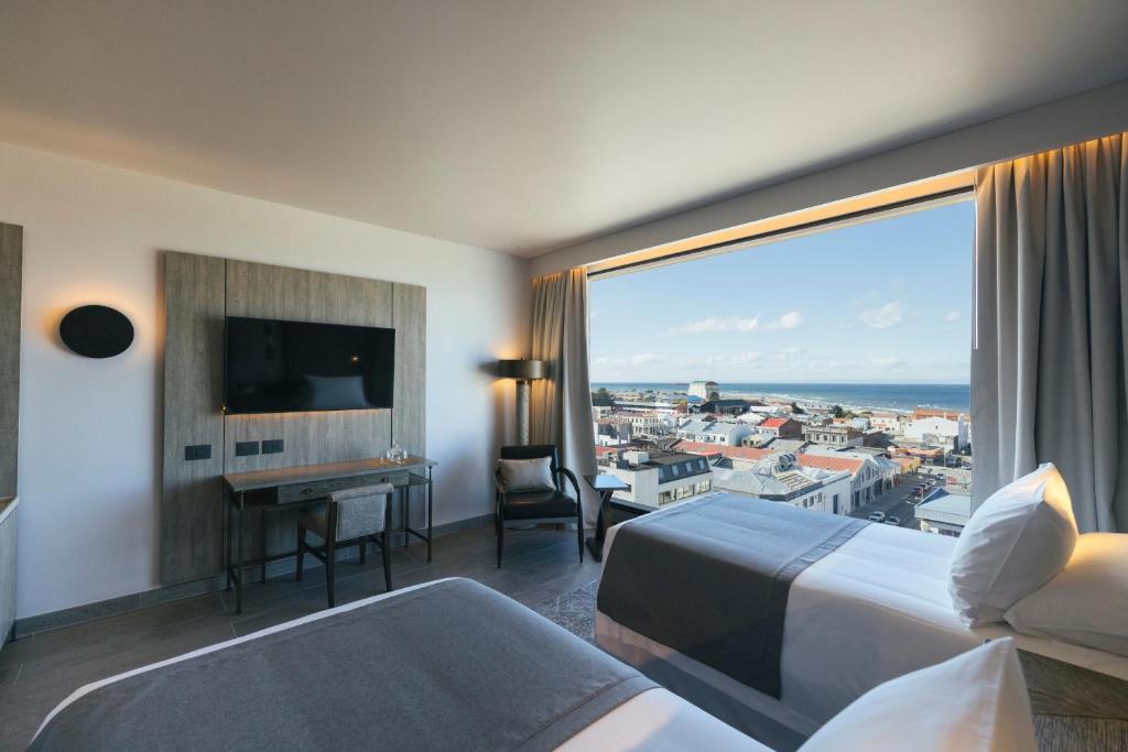TV a/nebo společenská místnost v ubytování Hotel Cabo De Hornos