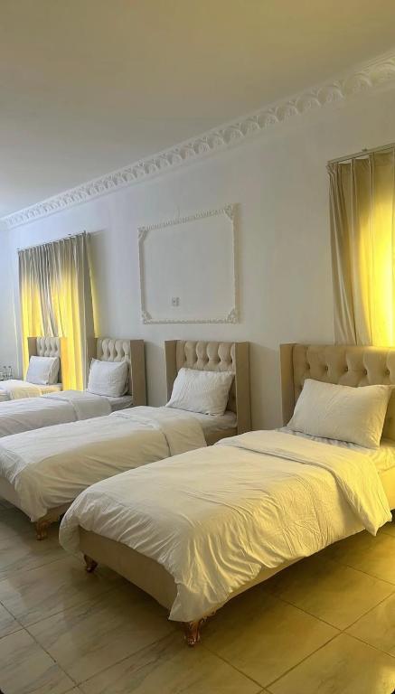 Voodi või voodid majutusasutuse Rest House Wadi Bani Khalid toas