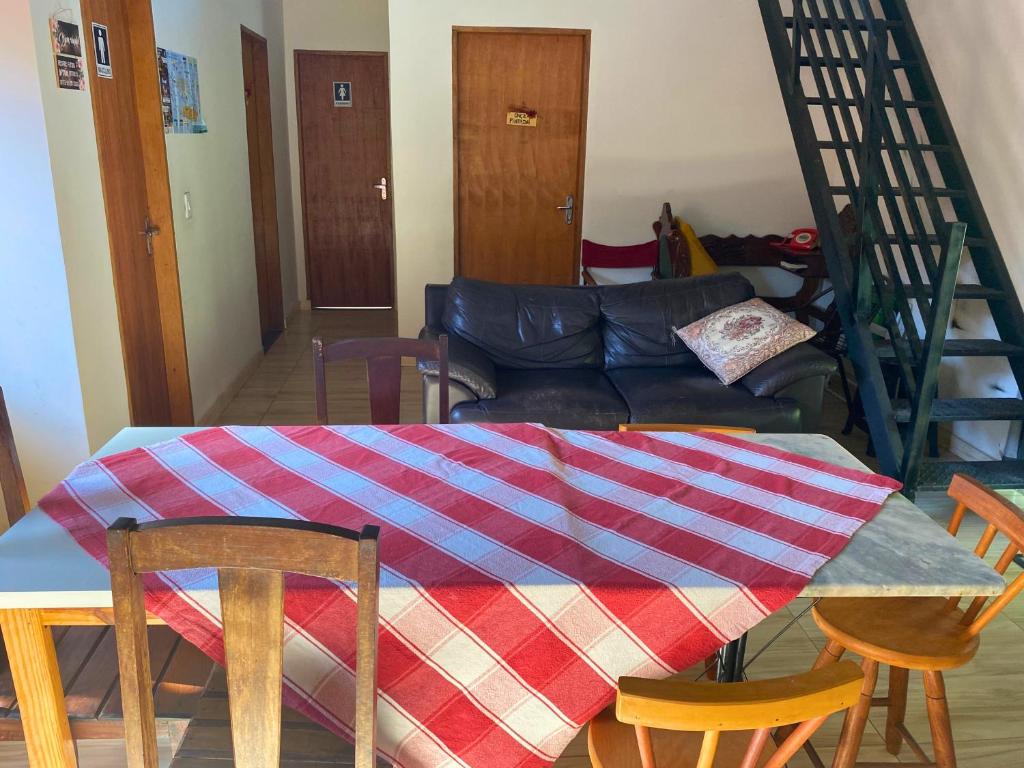 Ruang duduk di Casa Em Busca