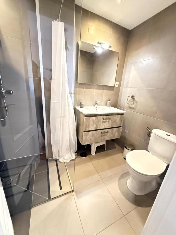 Koupelna v ubytování Corralejo Suite