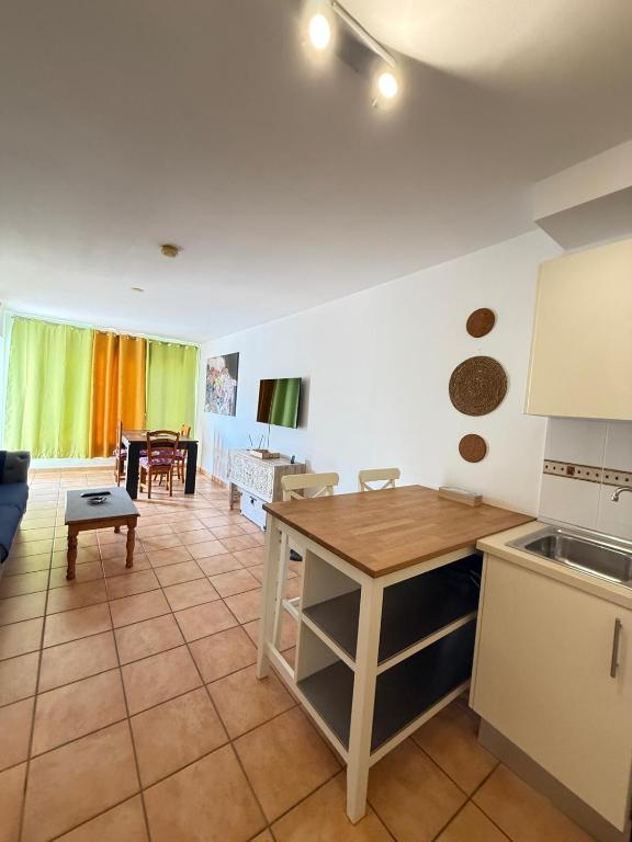 Kuchyň nebo kuchyňský kout v ubytování Corralejo Suite