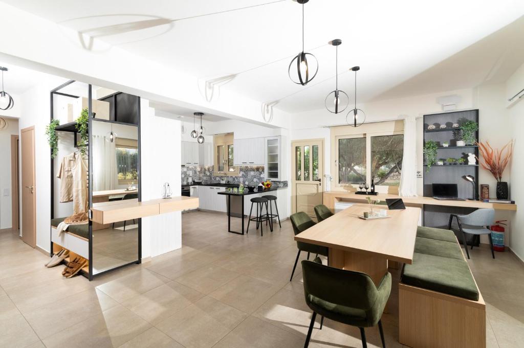 Dapur atau dapur kecil di Ria's Apartment in Ag. Nikolaos