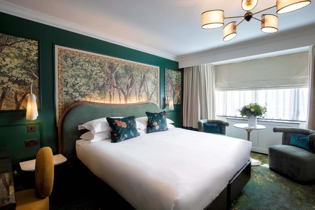 The Capital Hotel, Apartments & Townhouse - 
