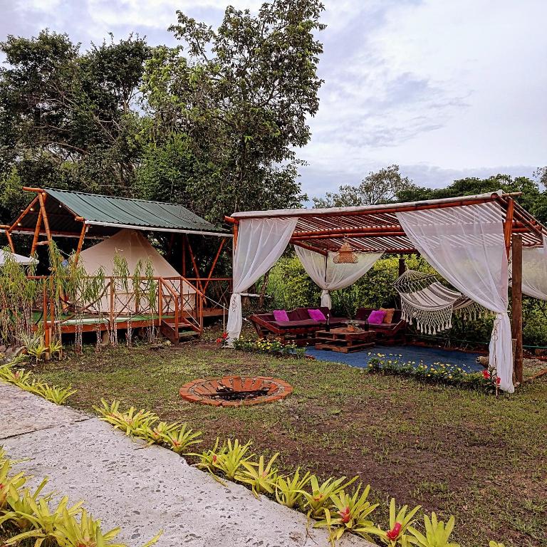 Zahrada ubytování La Villa Glamping