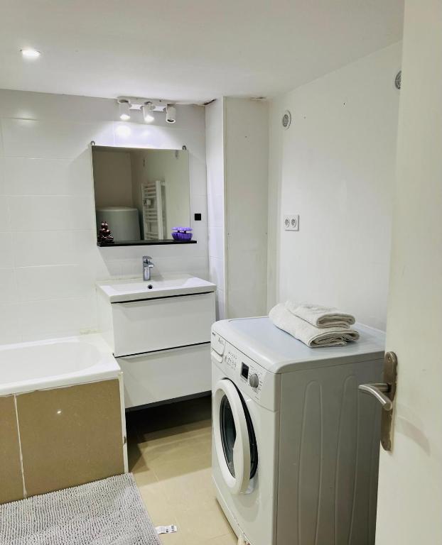 Photo de la galerie de l'établissement Chic logement creil, à Creil