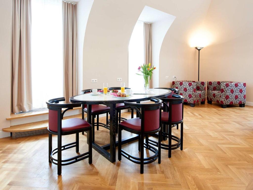 Posezení v ubytování Singerstrasse 21-25 Aparthotel 350m next to St Stephen's Square