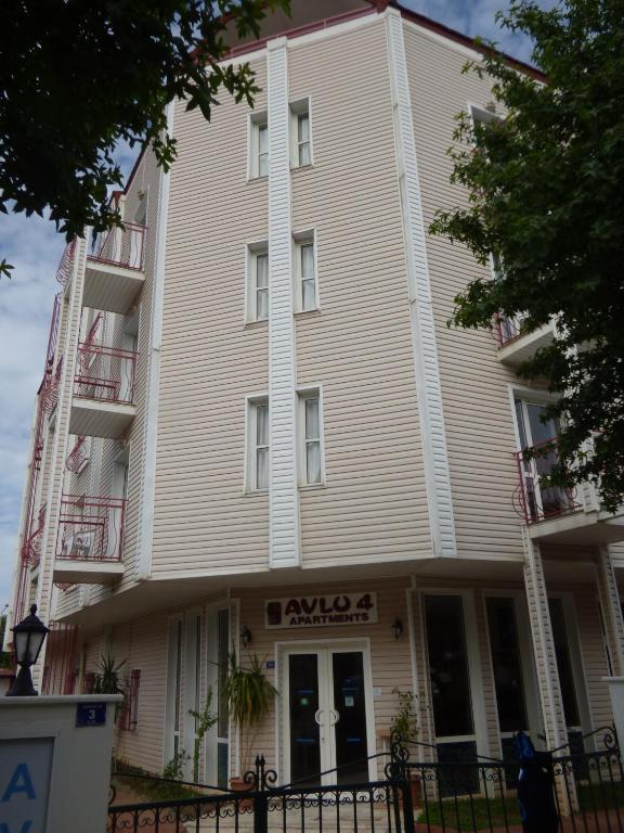 Budova, kde se aparthotel nachází