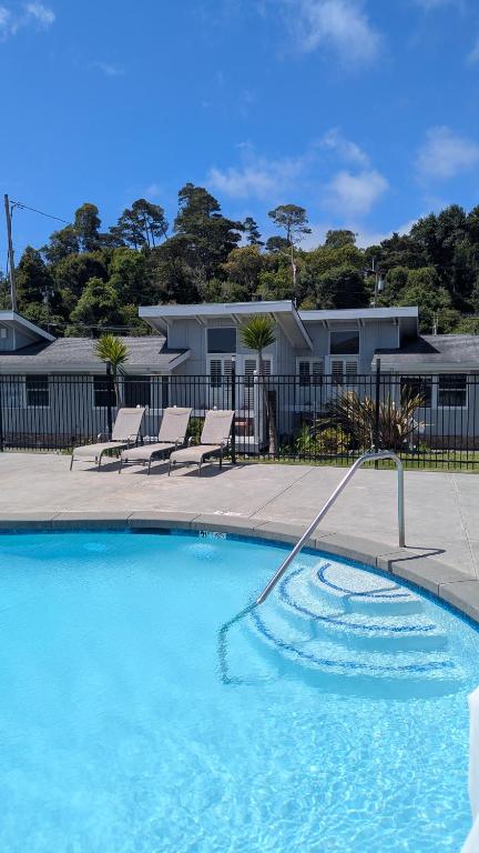 Tomales Bay Lodge and Marina IncHotel in Inverness photo