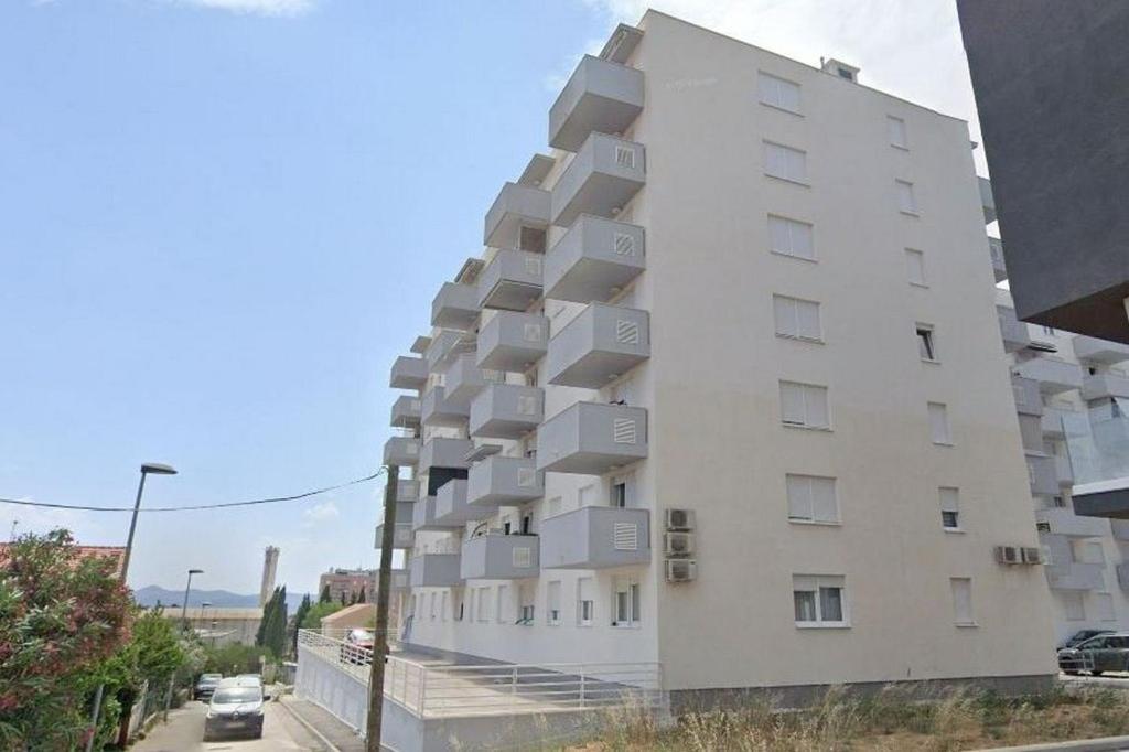 Apartments with parking space Zadar - 22113