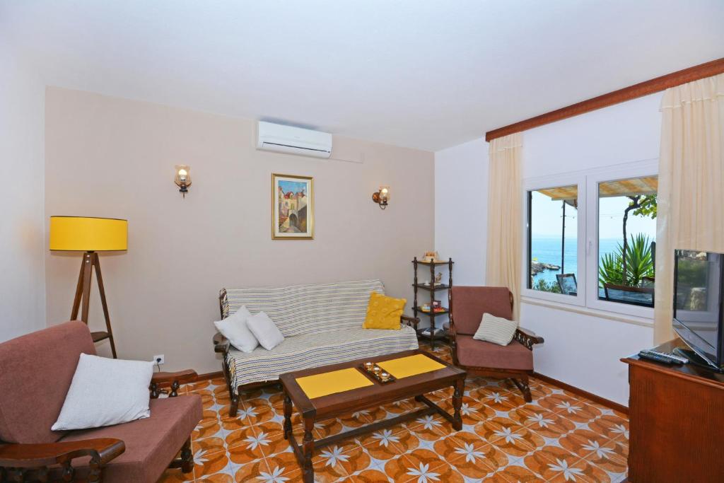 Posedenie v ubytovaní Seaside holiday house Rastici, Ciovo - 18478