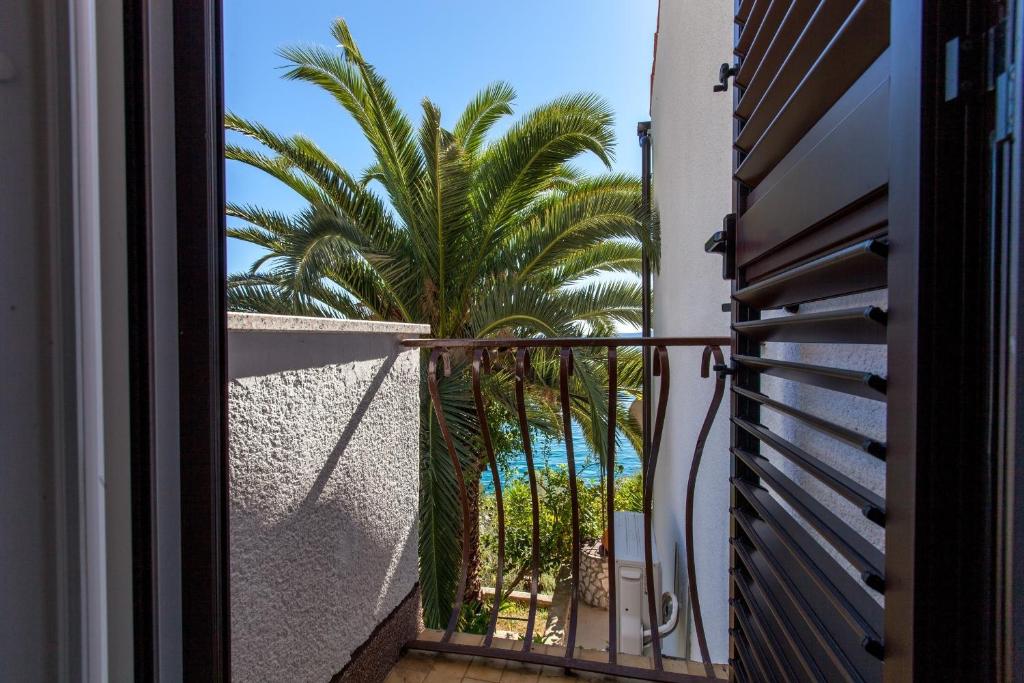 Balkón alebo terasa v ubytovaní Seaside holiday house Rastici, Ciovo - 18478