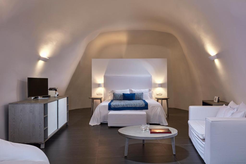 Voodi või voodid majutusasutuse Katikies Chromata Santorini - The Leading Hotels of the World toas
