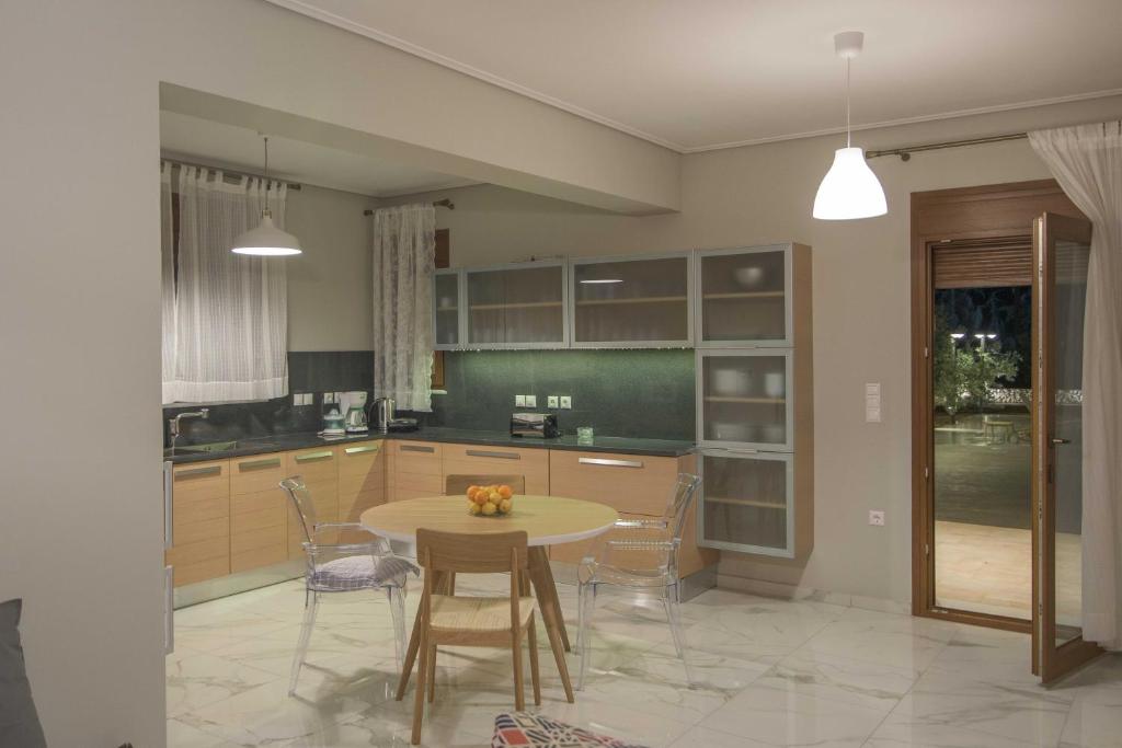 Kuchnia lub aneks kuchenny w obiekcie Petra Luxury Rooms and Apartments